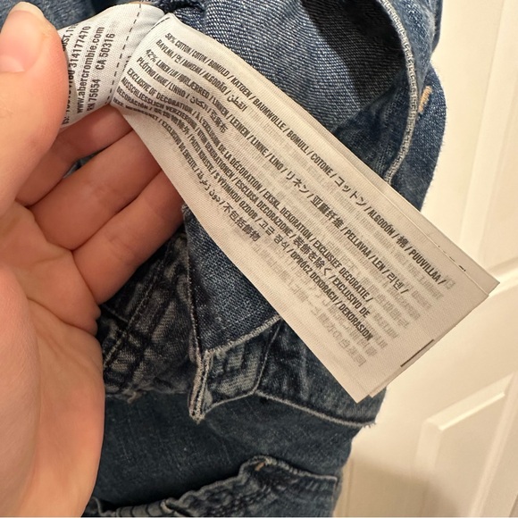 Abercrombie & Fitch Women's Denim Coveralls Romper Size 00 Blue Long Sleeve EUC - Picture 3 of 5